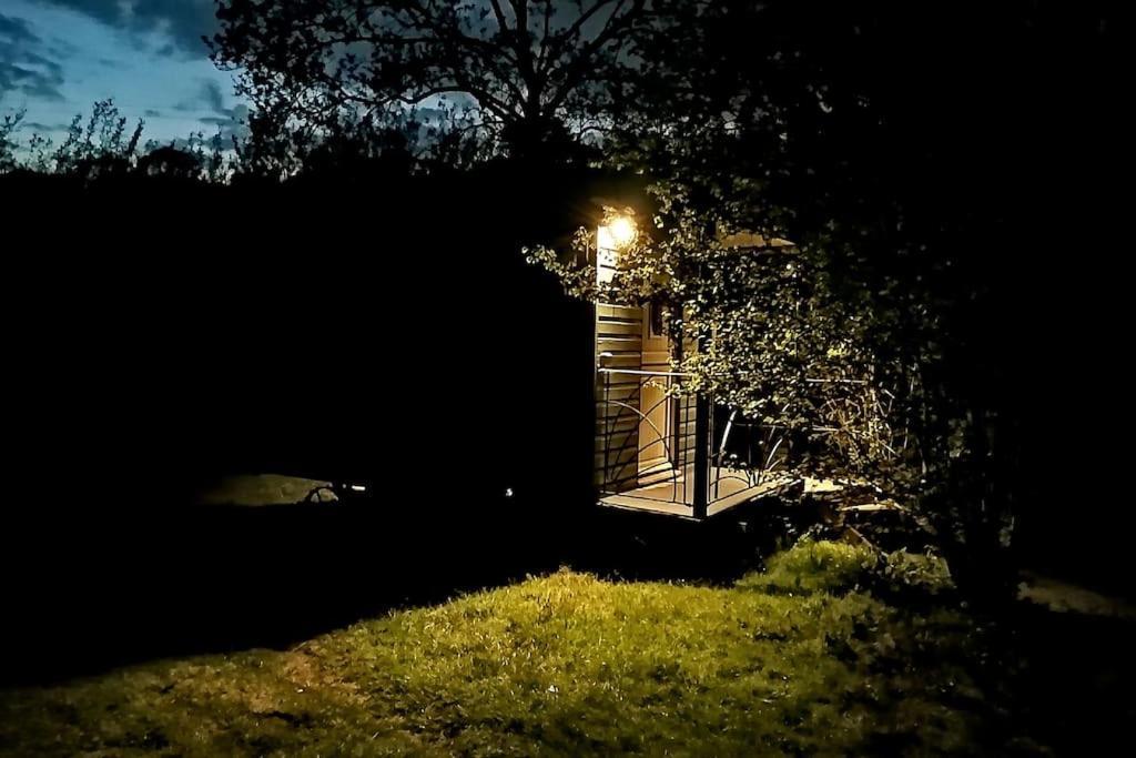 Penn Bergeyn Shepherd'S Huts เอ็กซิเตอร์ ภายนอก รูปภาพ
