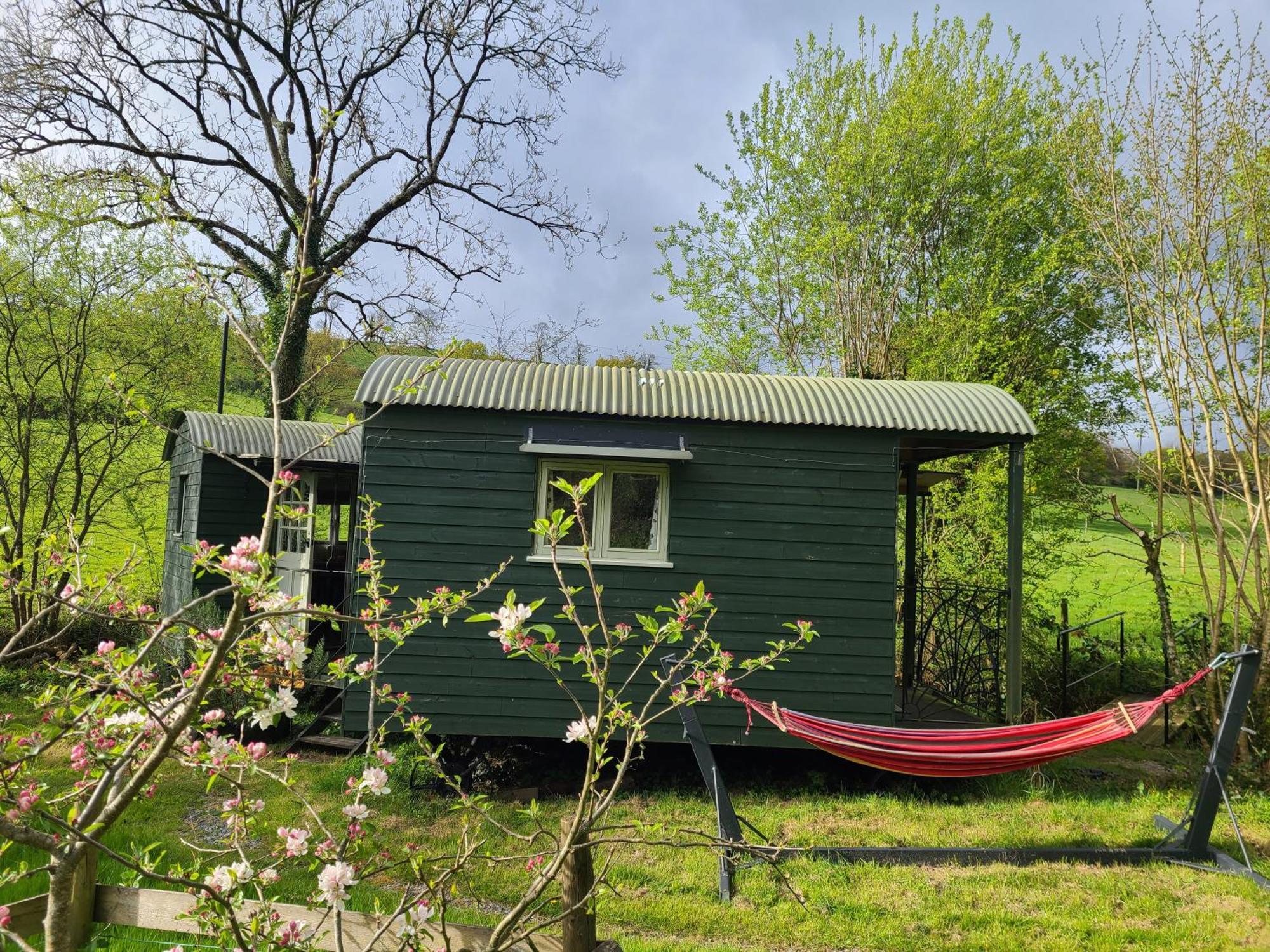 Penn Bergeyn Shepherd'S Huts เอ็กซิเตอร์ ภายนอก รูปภาพ